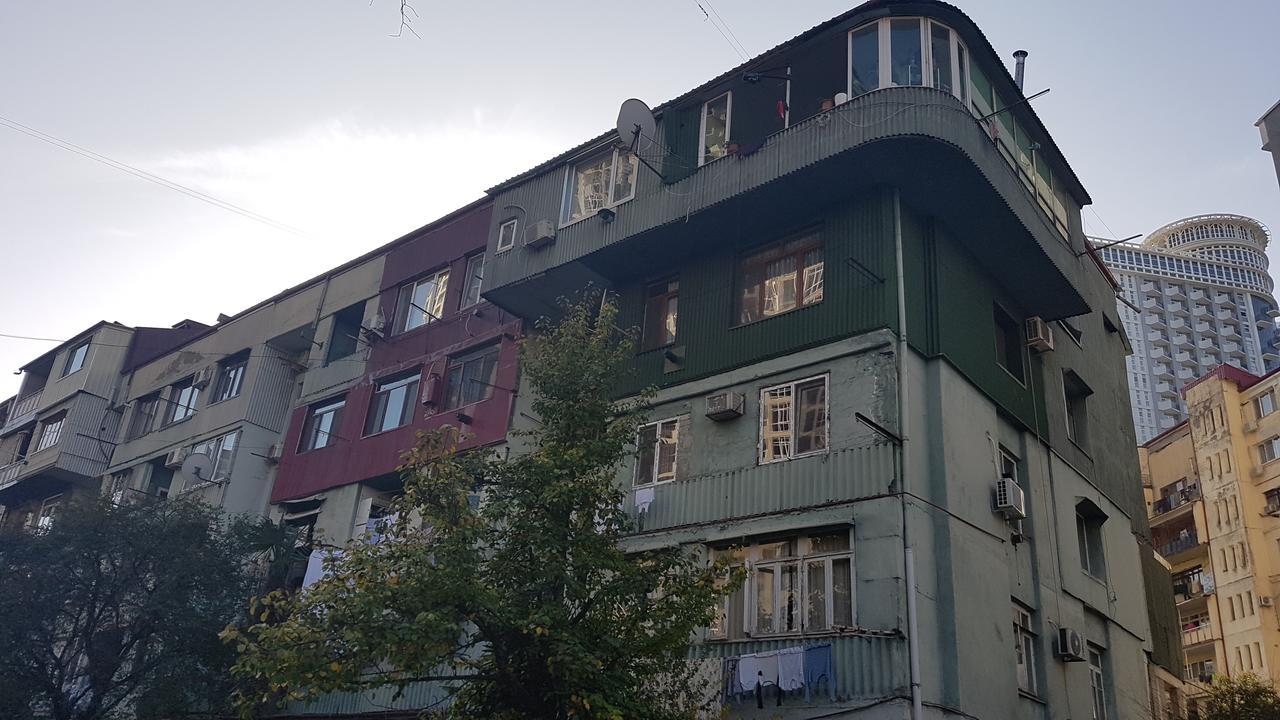 Батуми, 5 комнатная Экстерьер фото